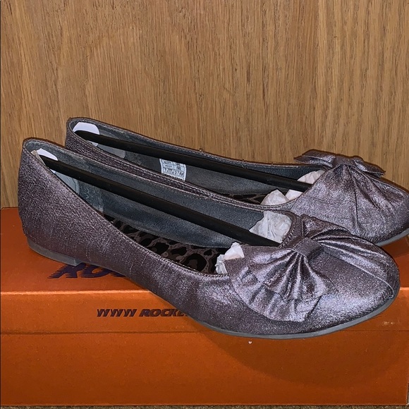rocket dog silver pumps